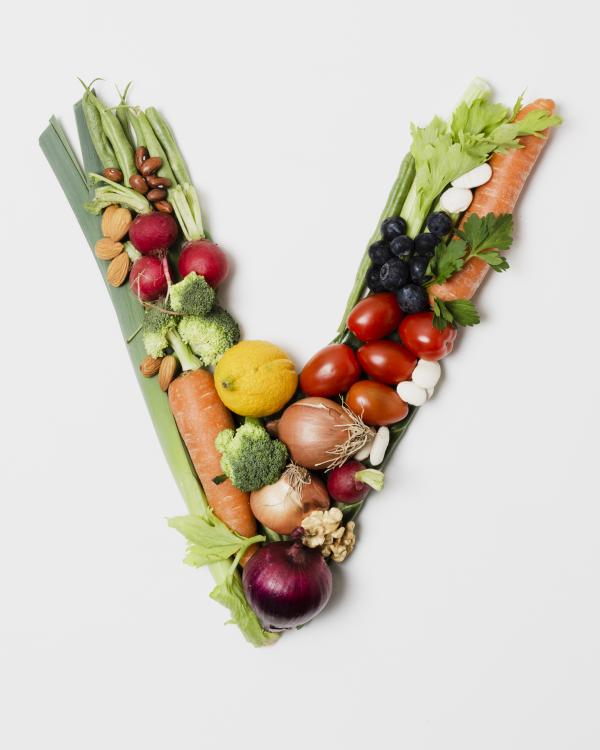 v shaped vegetable arrangement
