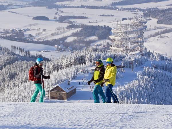 Dolni Morava stezka v oblacich fot. Horsky resort Dolni Morava